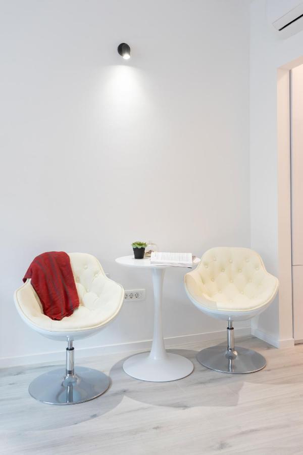 Appartement Design Triplex In The City Center With A Balcony à Zagreb Extérieur photo