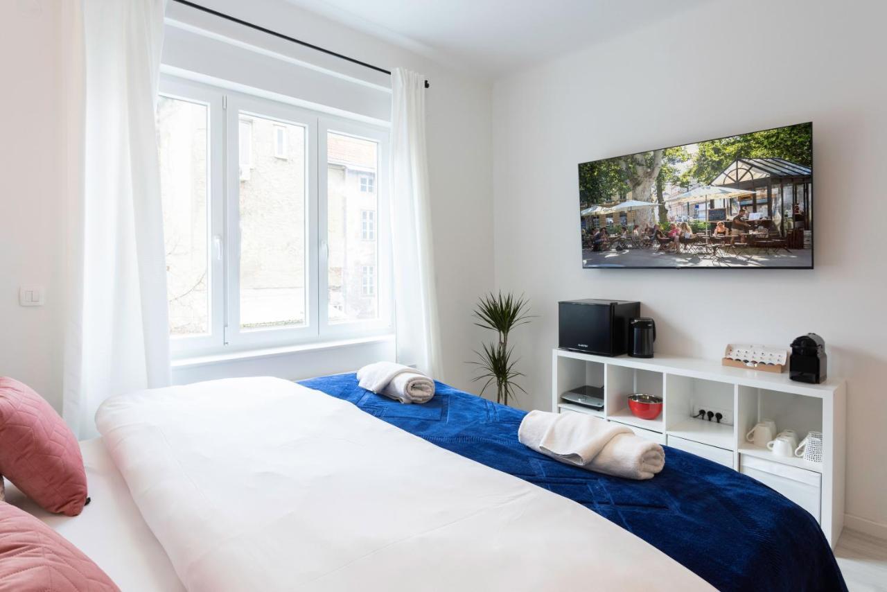 Appartement Design Triplex In The City Center With A Balcony à Zagreb Extérieur photo