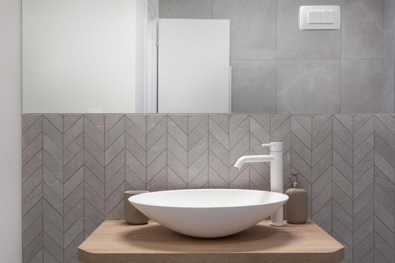 Appartement Design Triplex In The City Center With A Balcony à Zagreb Extérieur photo